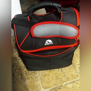 Igloo Maxcold Gripper 16 Can Lunch Box cooler insulated bag Black Red